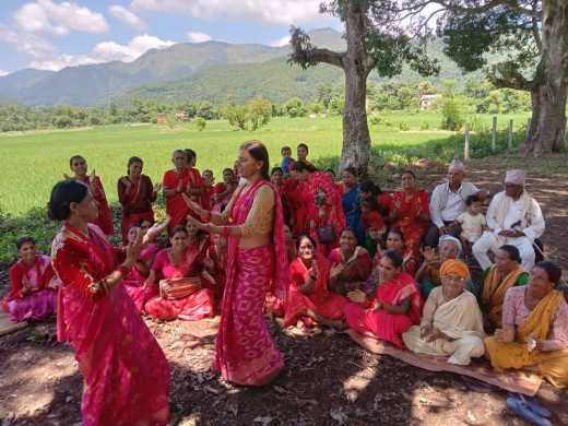 यसरी आधुनिकताले हराउँदैछ तीजको मौलिकता